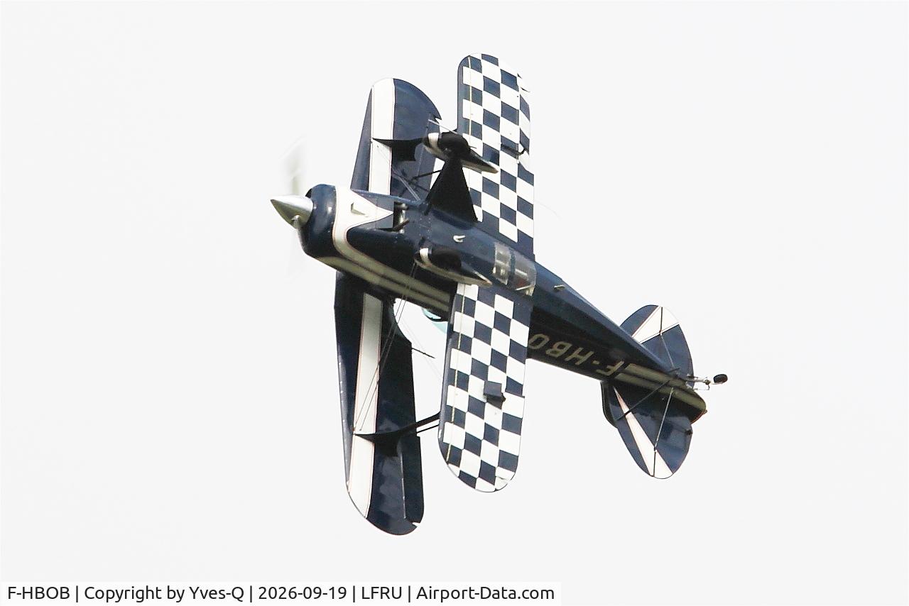 Aircraft F-HBOB, 1983 Aviat Pitts S-2B Special, c/n 5289, Aviat Pitts S-2B, On display, Morlaix-Ploujean airport (LFRU-MXN), at LFRU, photo by Yves-Q
