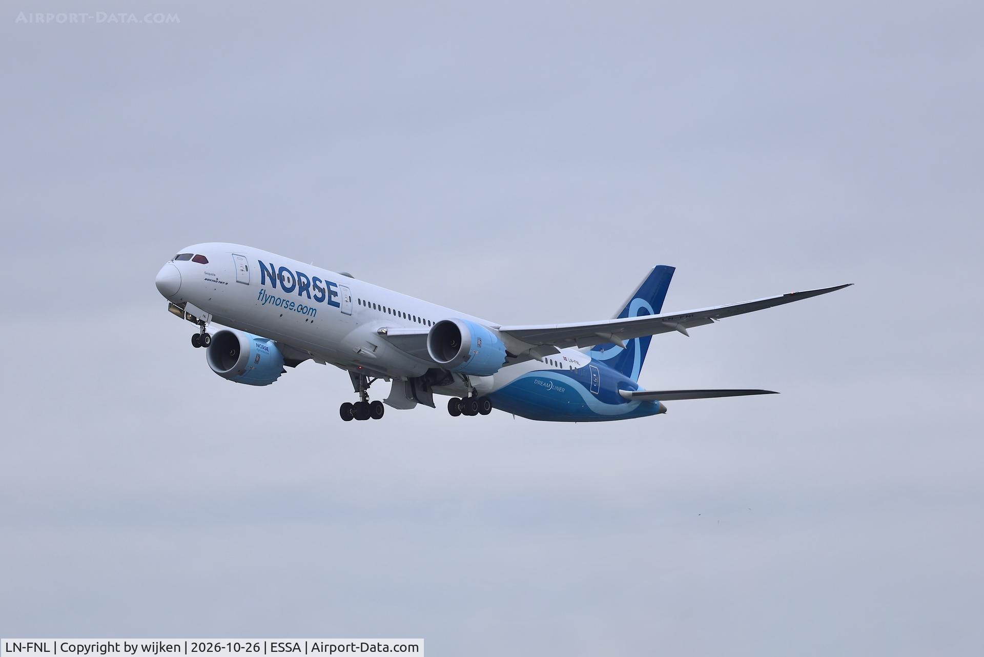 Aircraft LN-FNL, 2019 Boeing 787-9 Dreamliner, c/n 63320 l/n 827, Rwy 19R, at ESSA, photo by wijken