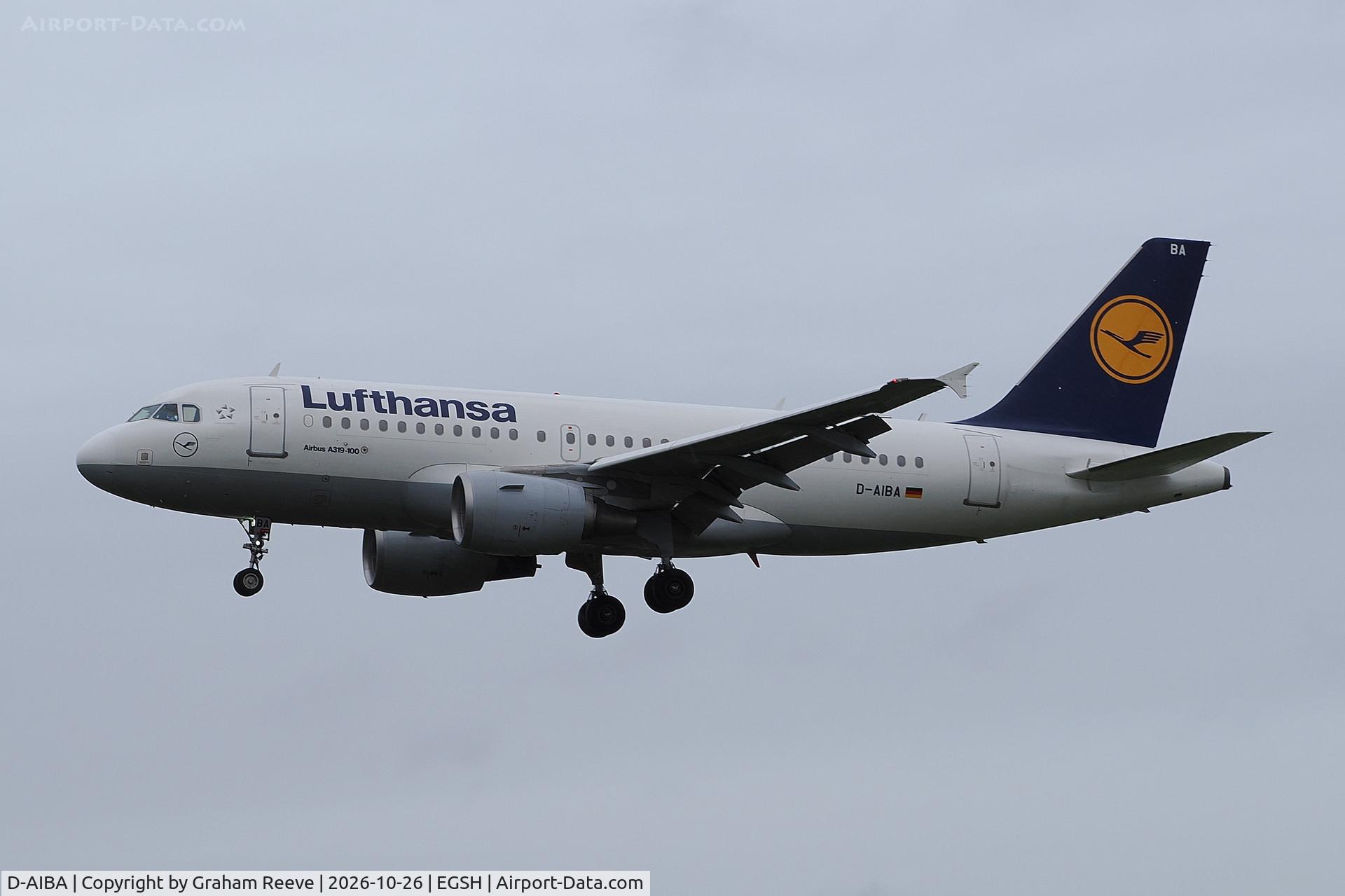 Aircraft D-AIBA, 2009 Airbus A319-114, c/n 4141, Landing at Norwich., at EGSH, photo by Graham Reeve