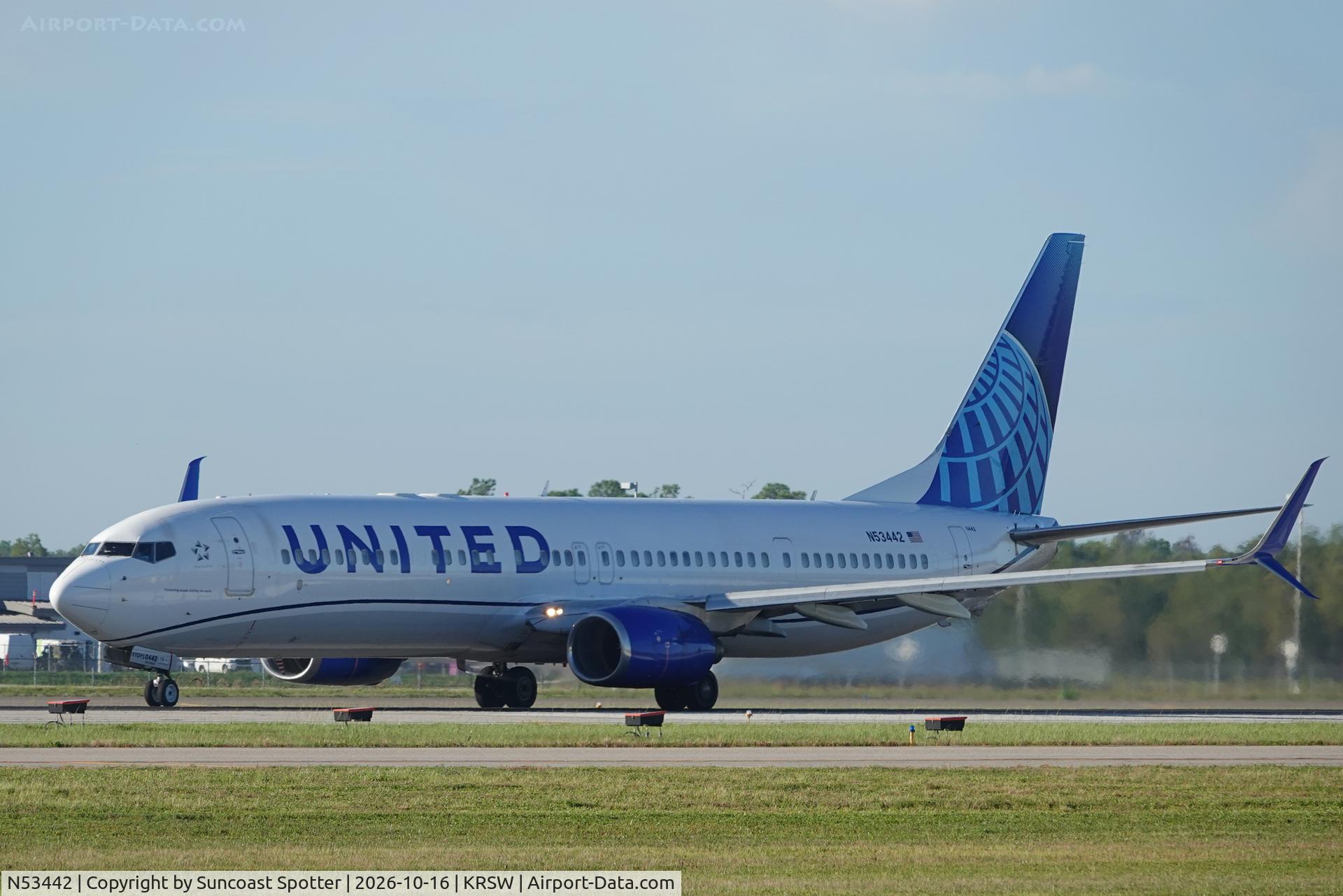 Aircraft N53442, 2009 Boeing 737-924/ER, c/n 33536, United 2477 departs Southwest Florida International Airport enroute to Newark-Liberty International Airport, at KRSW, photo by Suncoast Spotter