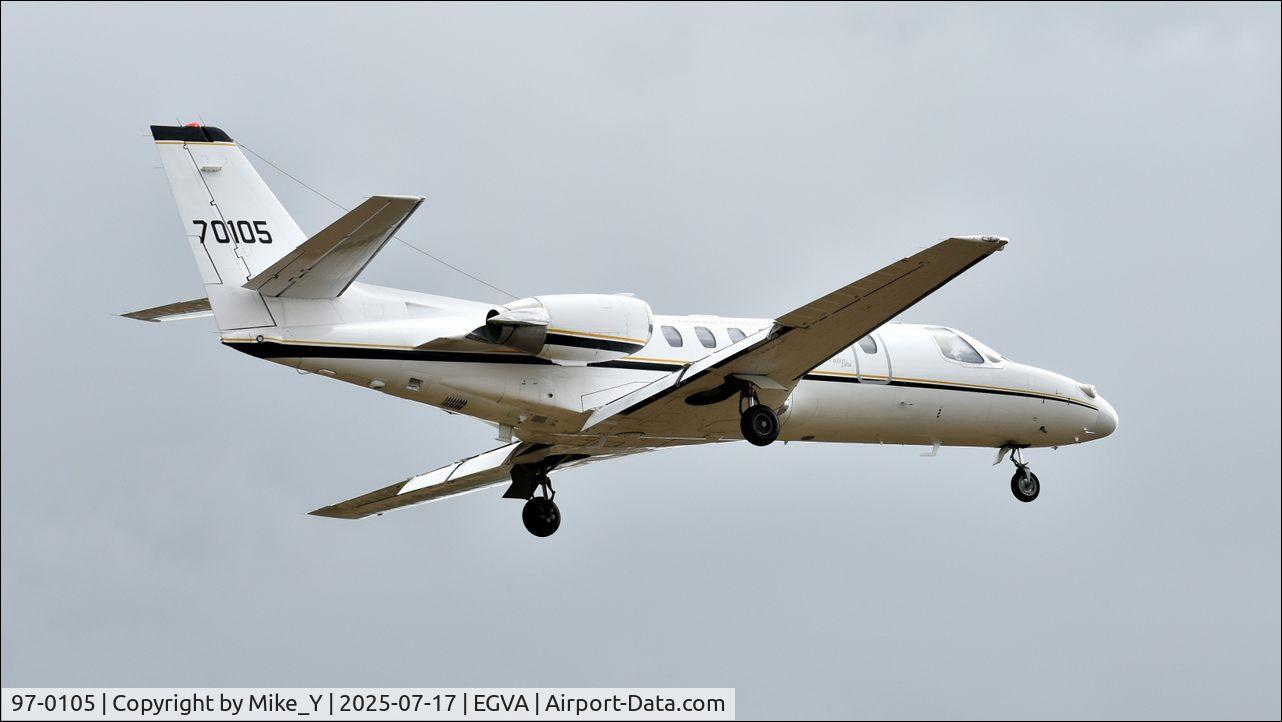 Aircraft 97-0105, 1997 Cessna UC-35A Citation Ultra, c/n 560-0472, Cessna UC-35A Citation Ultra of the US Army arriving at RAF Fairford for RIAT 2025, at EGVA, photo by Mike_Y