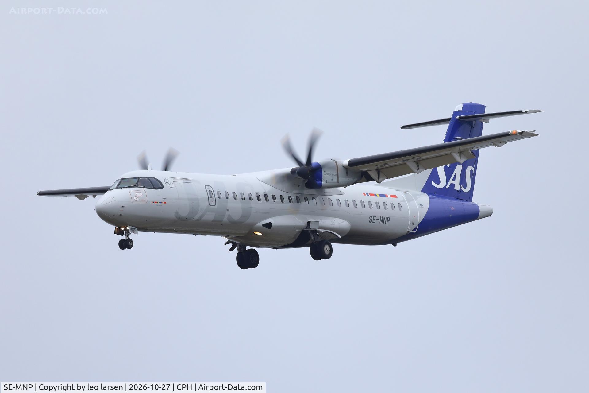 Aircraft SE-MNP, 2015 ATR 72-212A, c/n 1254, Copenhagen 27.10.2026, at CPH, photo by leo larsen