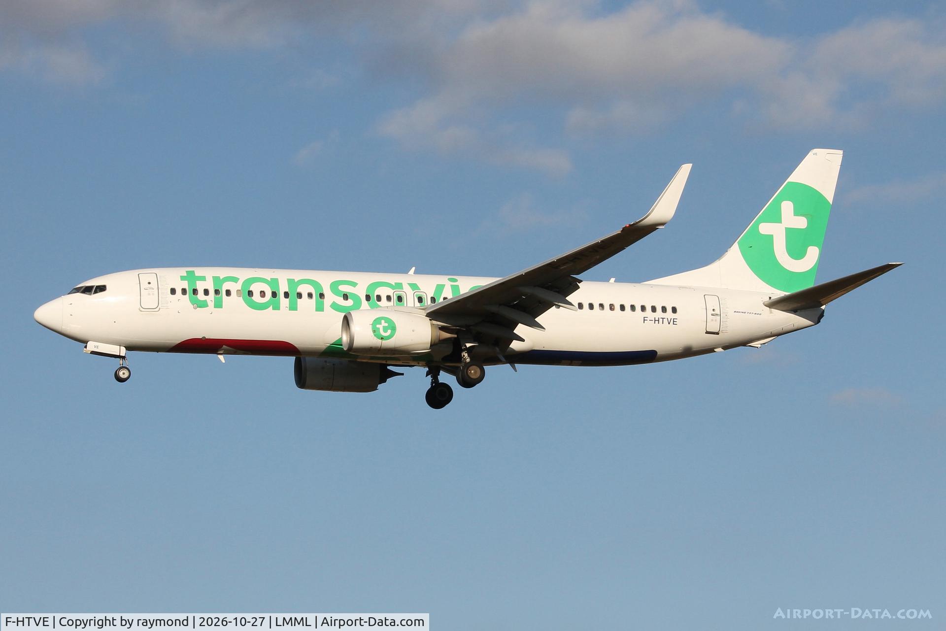 Aircraft F-HTVE, 2017 Boeing 737-8KT, c/n 62155, Boeing 737-8KT reg F-HTVE of Transavia France on final approach for RW31 landing in Malta., at LMML, photo by raymond
