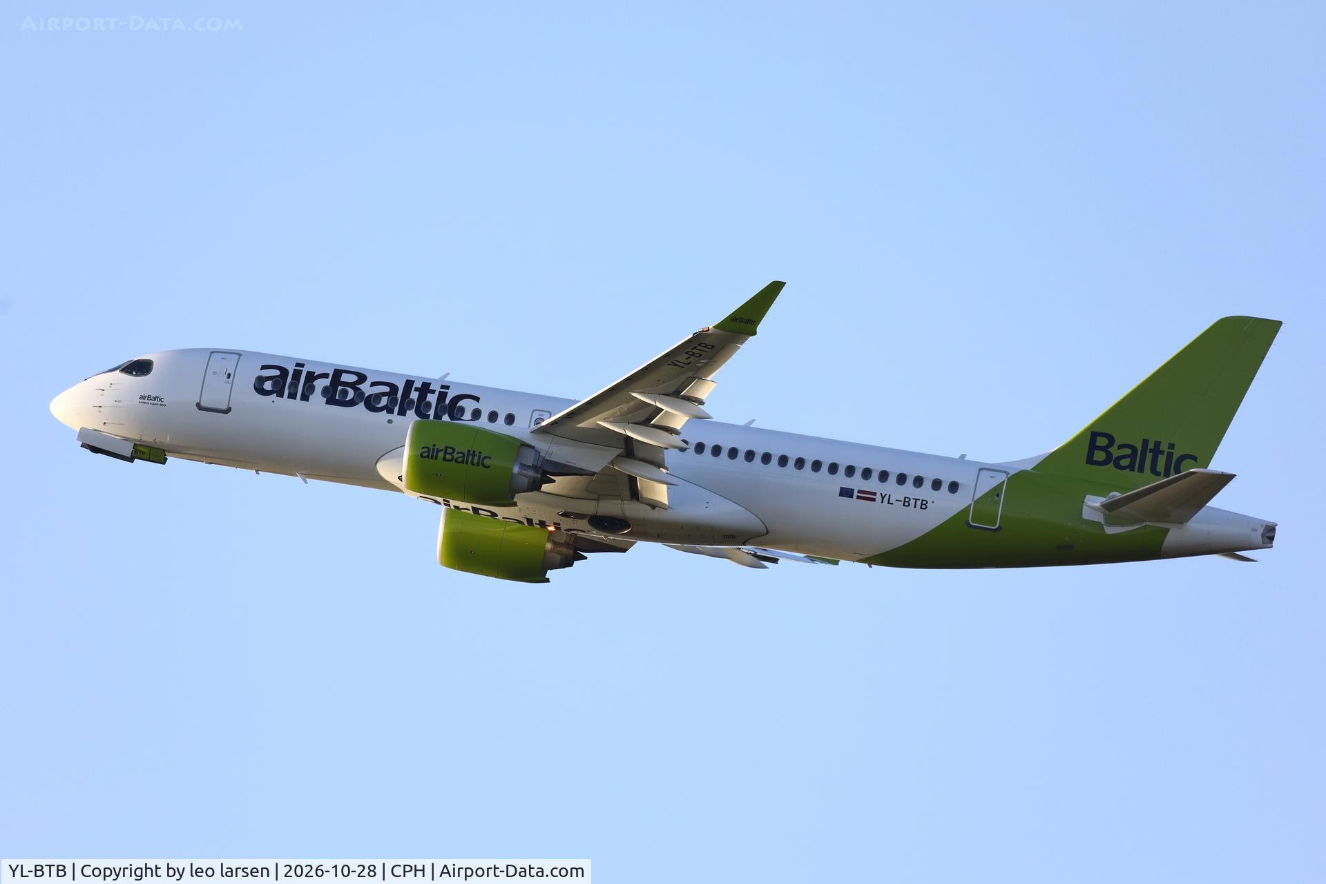 Aircraft YL-BTB, 2025 Airbus A220-371, c/n 55416, Copenhagen 28.10.2026, at CPH, photo by leo larsen