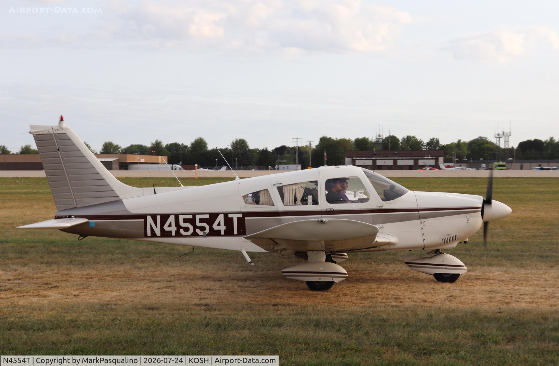 Aircraft N4554T, 1972 Piper PA-28-180 Cherokee, c/n 28-7205184, Piper PA-28-180, at KOSH, photo by MarkPasqualino