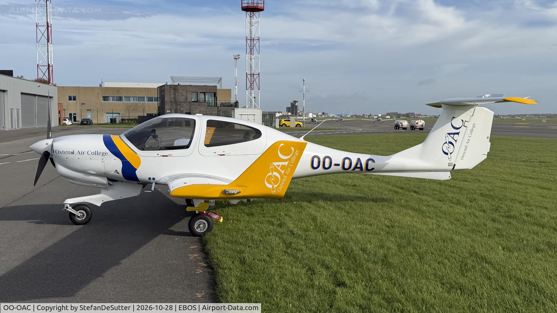 Aircraft OO-OAC, Diamond DA-40NG Diamond Star Diamond Star, c/n 40.N332, first training flight for OAC on 28 October 2026, at EBOS, photo by StefanDeSutter