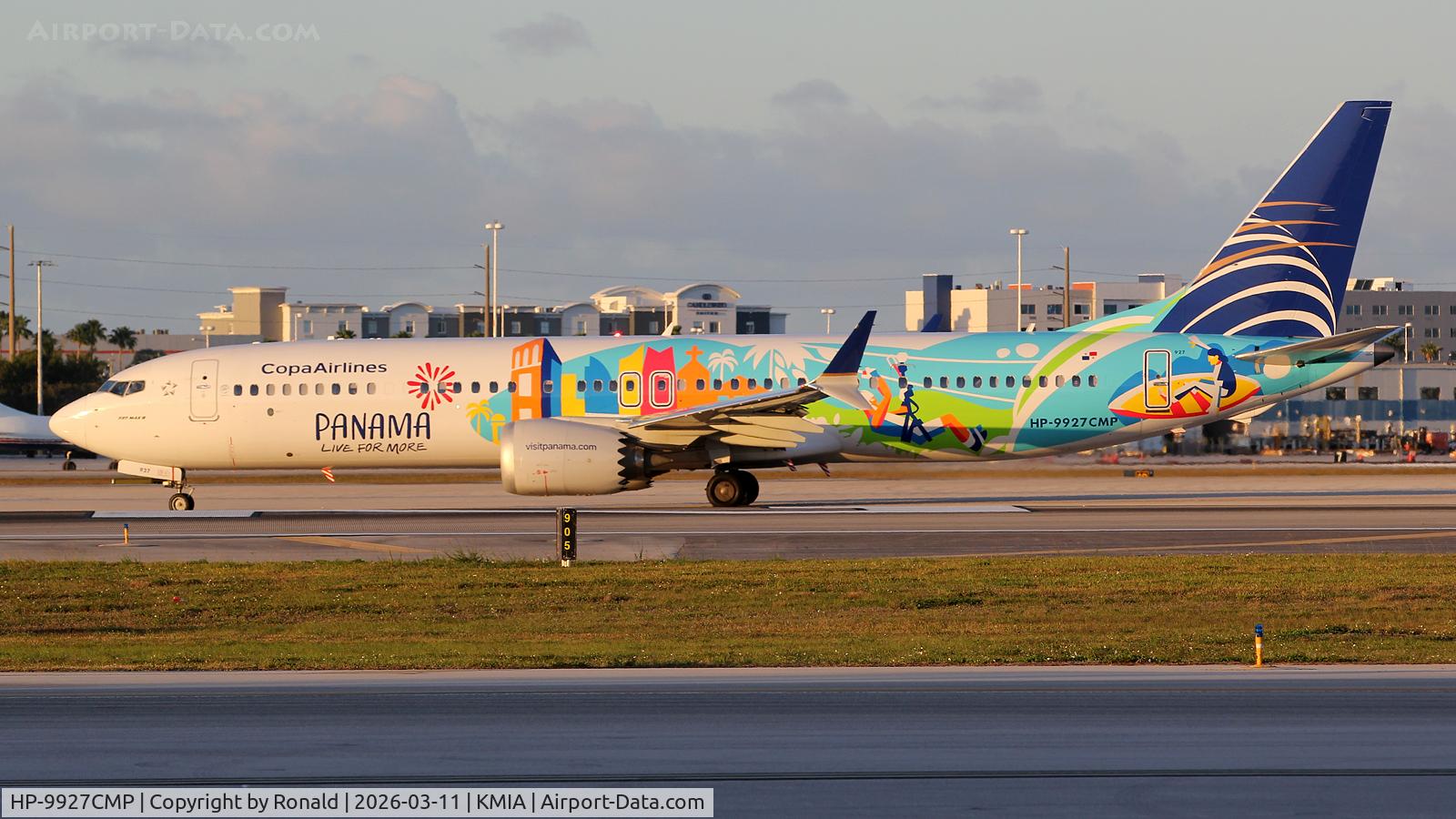 Aircraft HP-9927CMP, 2023 Boeing 737-9 MAX, c/n 44189 l/n 8786, at mia, at KMIA, photo by Ronald
