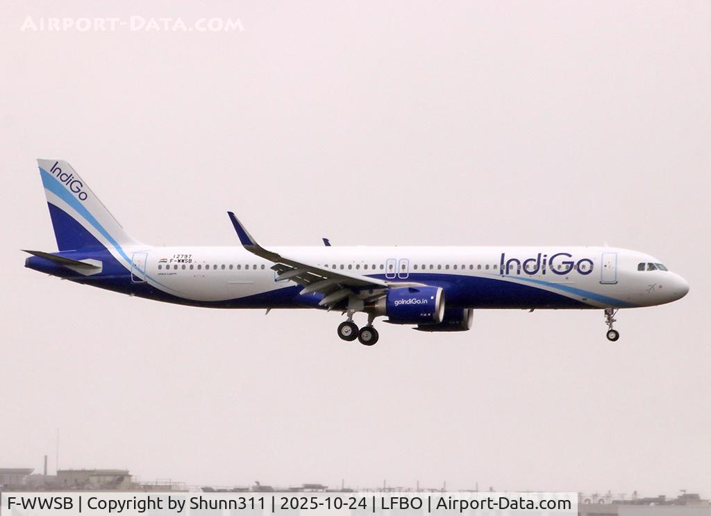 Aircraft F-WWSB, 2025 Airbus A321-252NX, c/n 12797, C/n 12797 - To be VT-IKU, at LFBO, photo by Shunn311