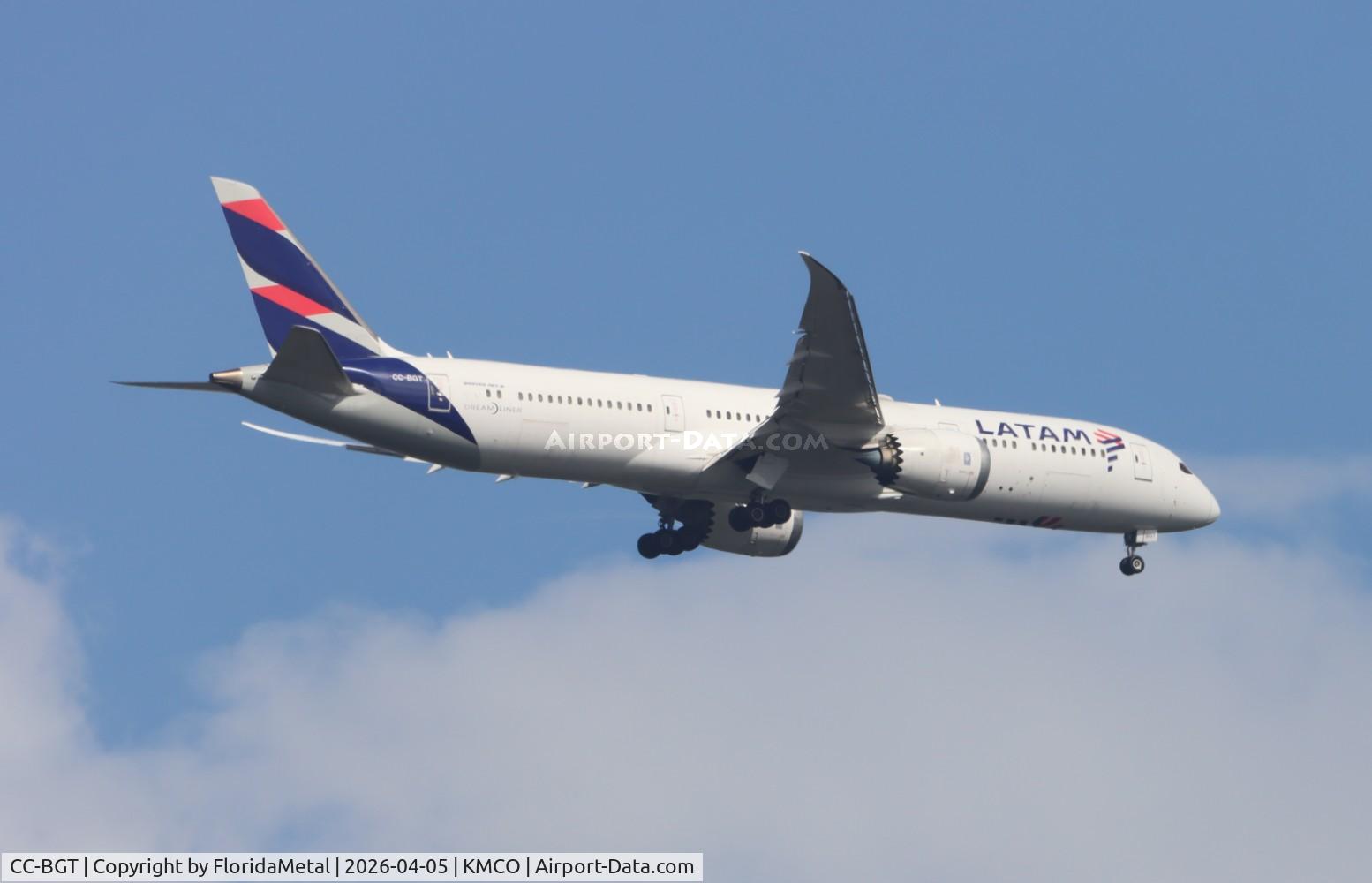 Aircraft CC-BGT, 2018 Boeing 787-9 Dreamliner, c/n 38893 l/n 680, LATAM 789 zx GRU-MCO, at KMCO, photo by FloridaMetal
