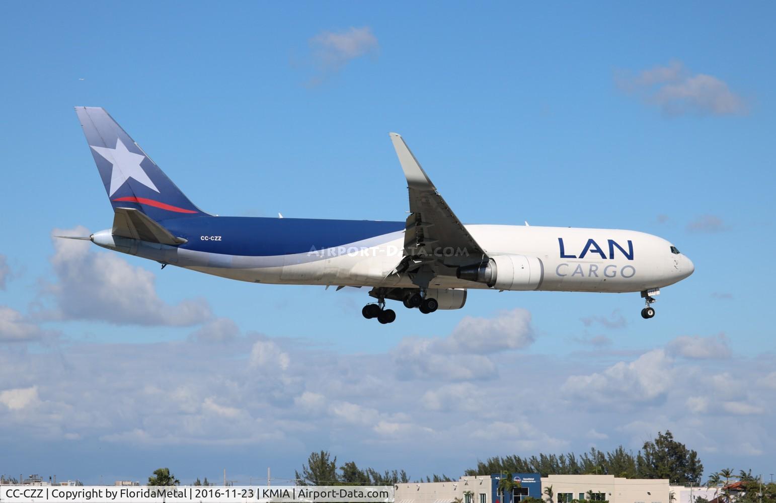 Aircraft CC-CZZ, 1998 Boeing 767-316F/ER, c/n 25756 l/n 0712, LAN Chile 763 zx, at KMIA, photo by FloridaMetal