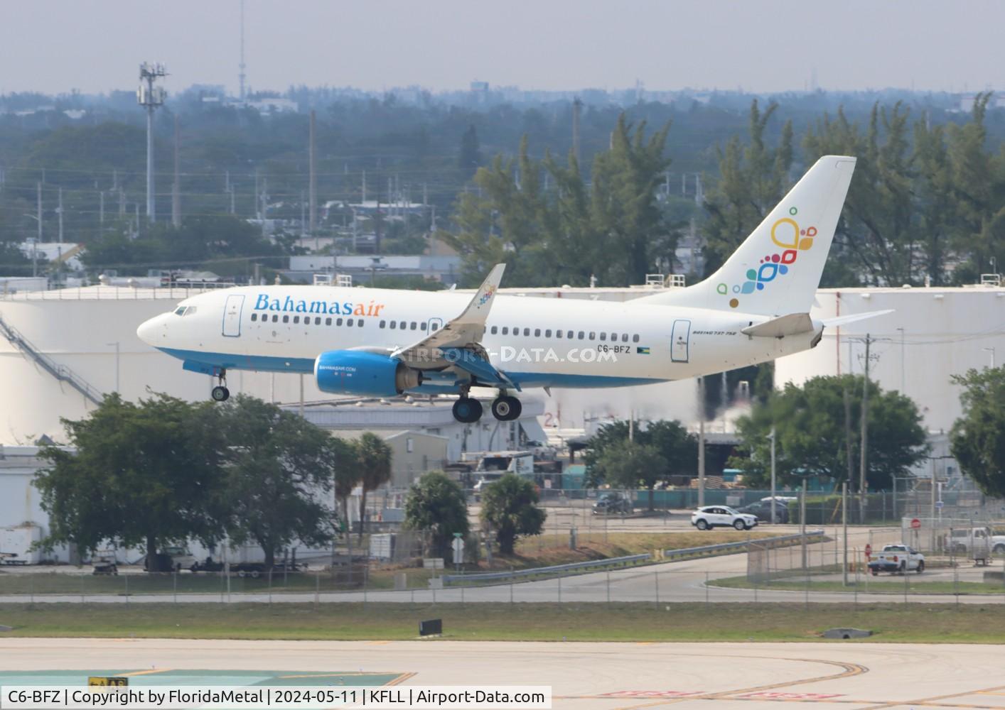 Aircraft C6-BFZ, 2004 Boeing 737-752, c/n 30038 l/n 1601, BHS 737 zx nas-fll, at KFLL, photo by FloridaMetal