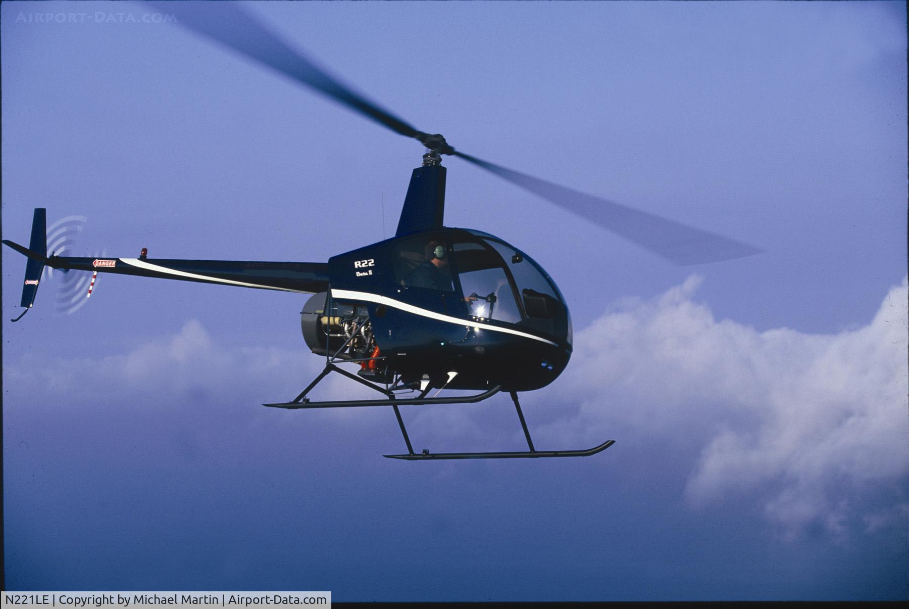 N221LE, 2005 Robinson R22 Beta C/N 3971, Final Approach