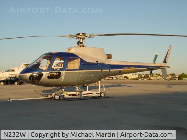 N232W, Eurocopter AS-350BA Ecureuil C/N 2392, Static View
