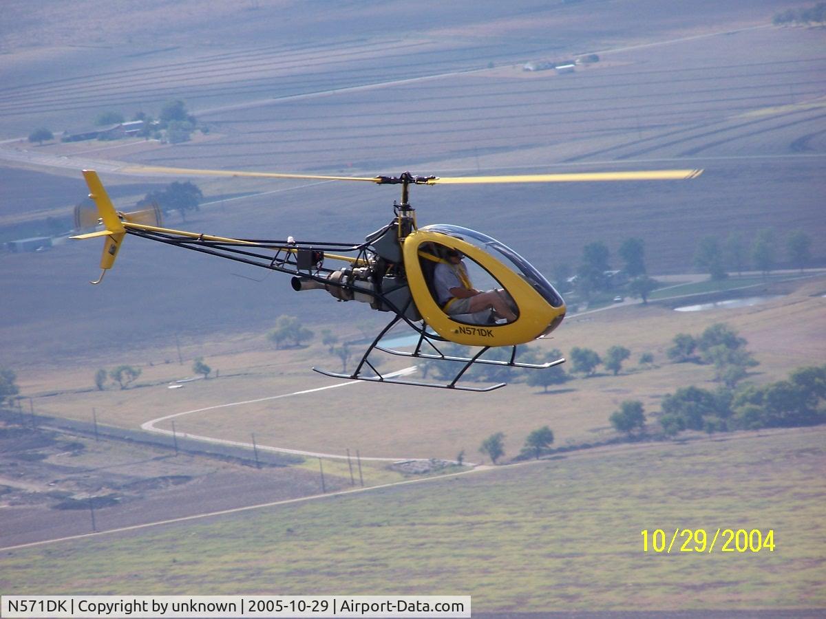 N571DK, 2003 Eagle R & D Helicycle C/N 2-16, Helicycle in flight