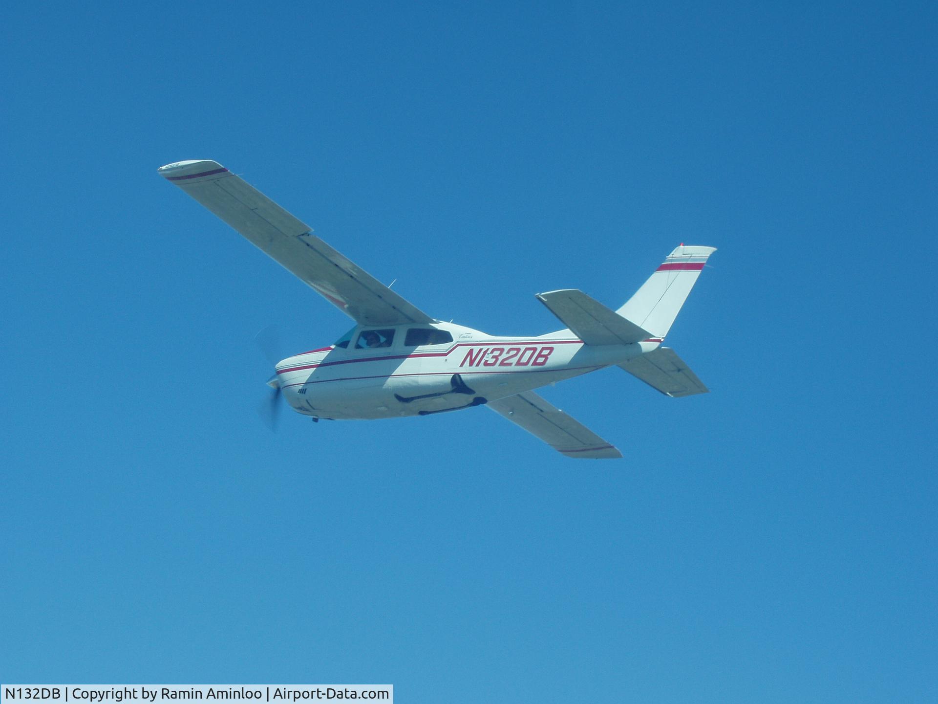 N132DB, 1978 Cessna T210M Turbo Centurion C/N 21062466, N132DB