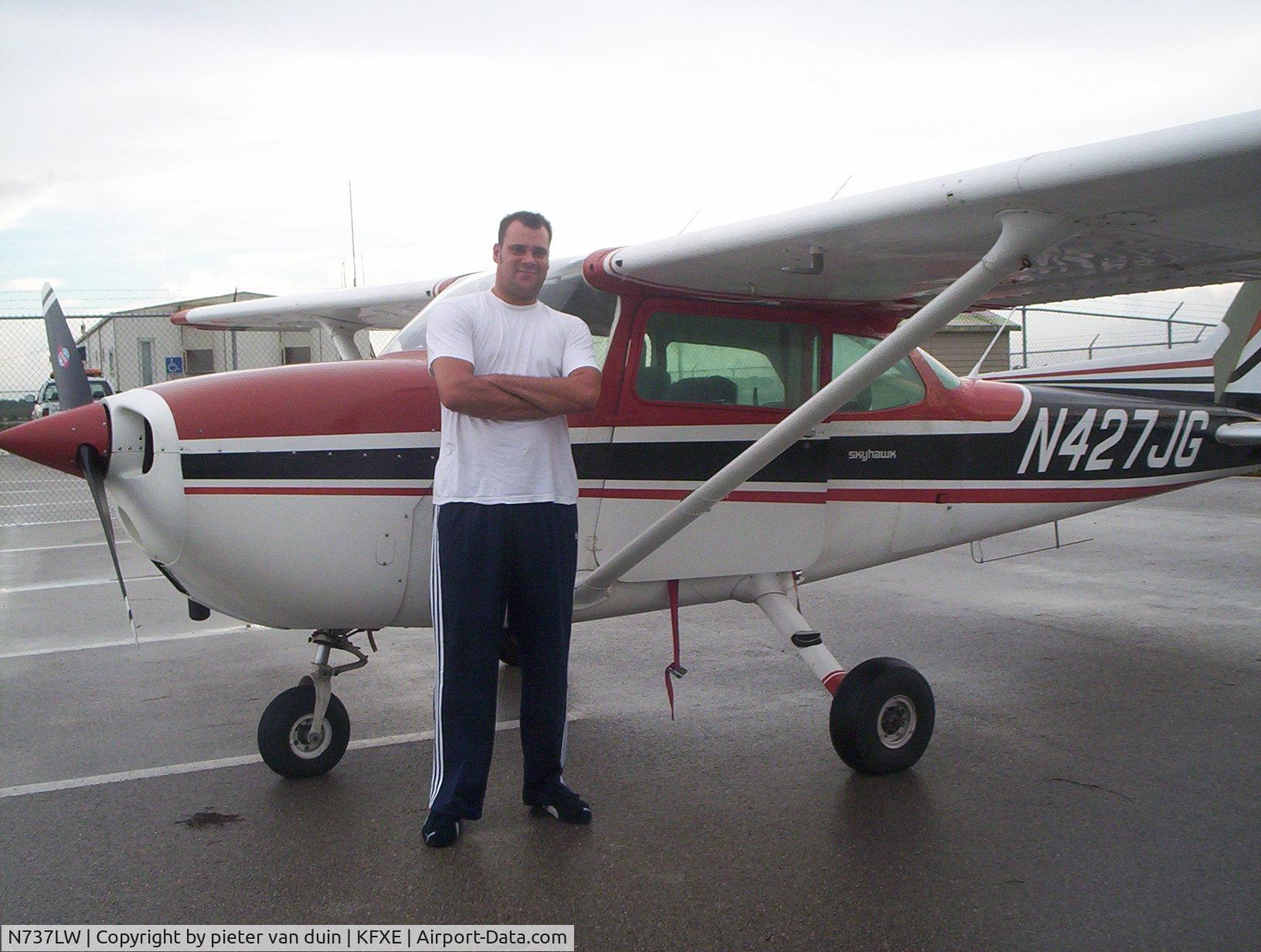 N737LW, 1977 Cessna 172N C/N 17269510, just having fun at kfxe august 2004