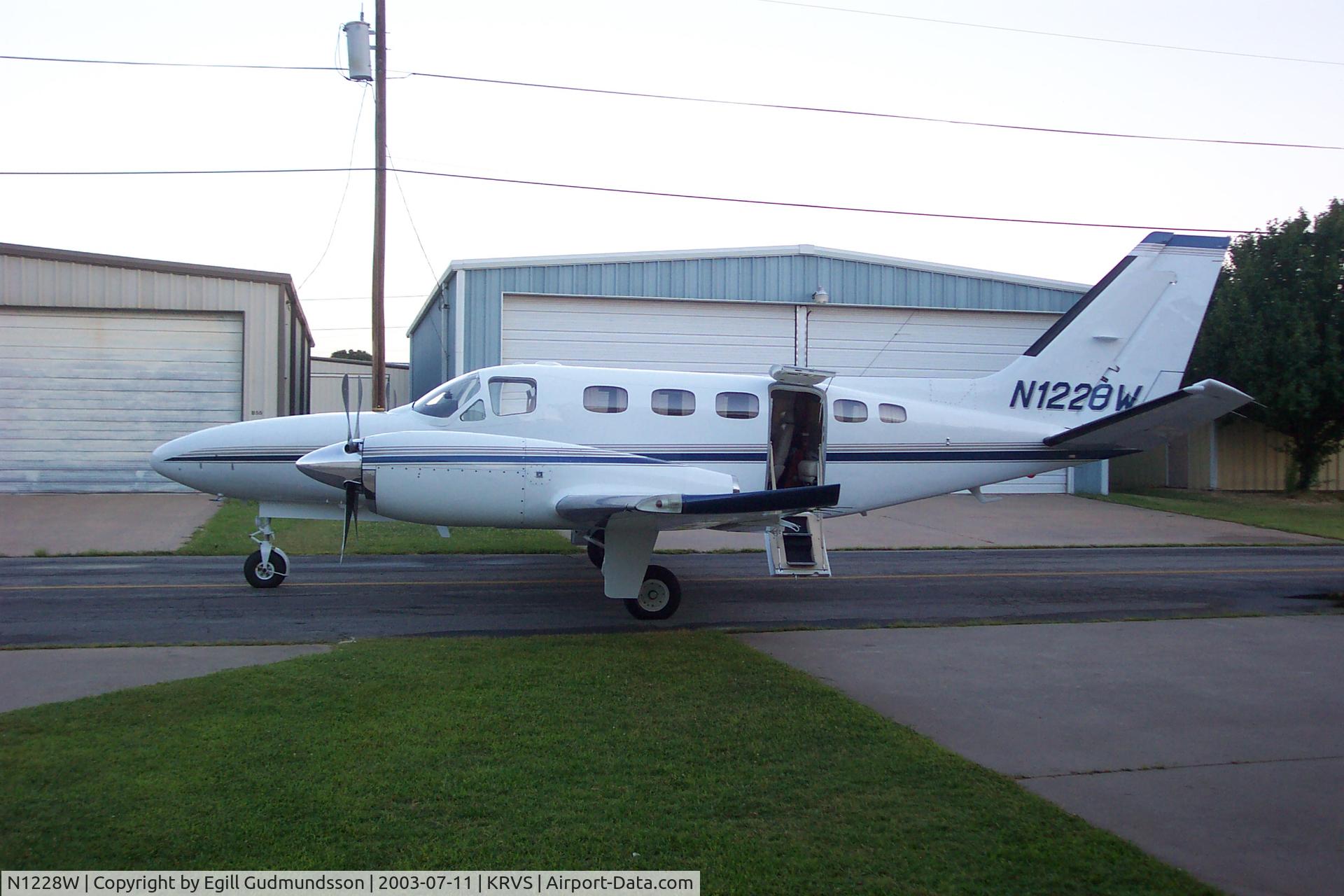 N1228W, 2005 Cameron Balloons Us A-180 C/N 6416, Picture taken before it was painted with the old N1228W registration