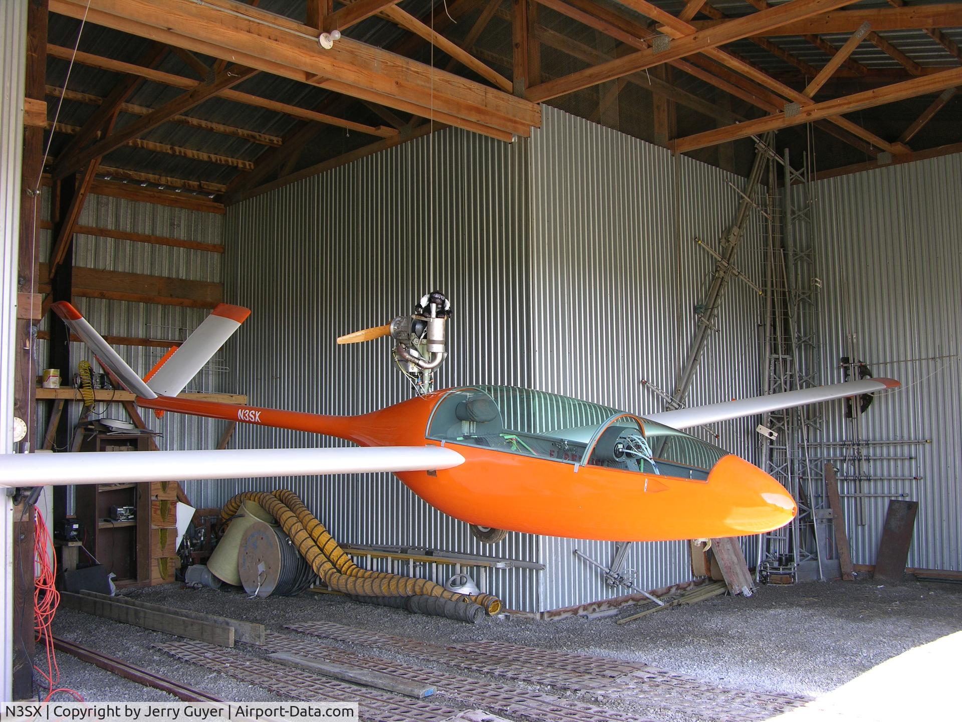 N3SX, 1982 Monnett Monerai S/P C/N 339, Aircraft being serviced in hangar