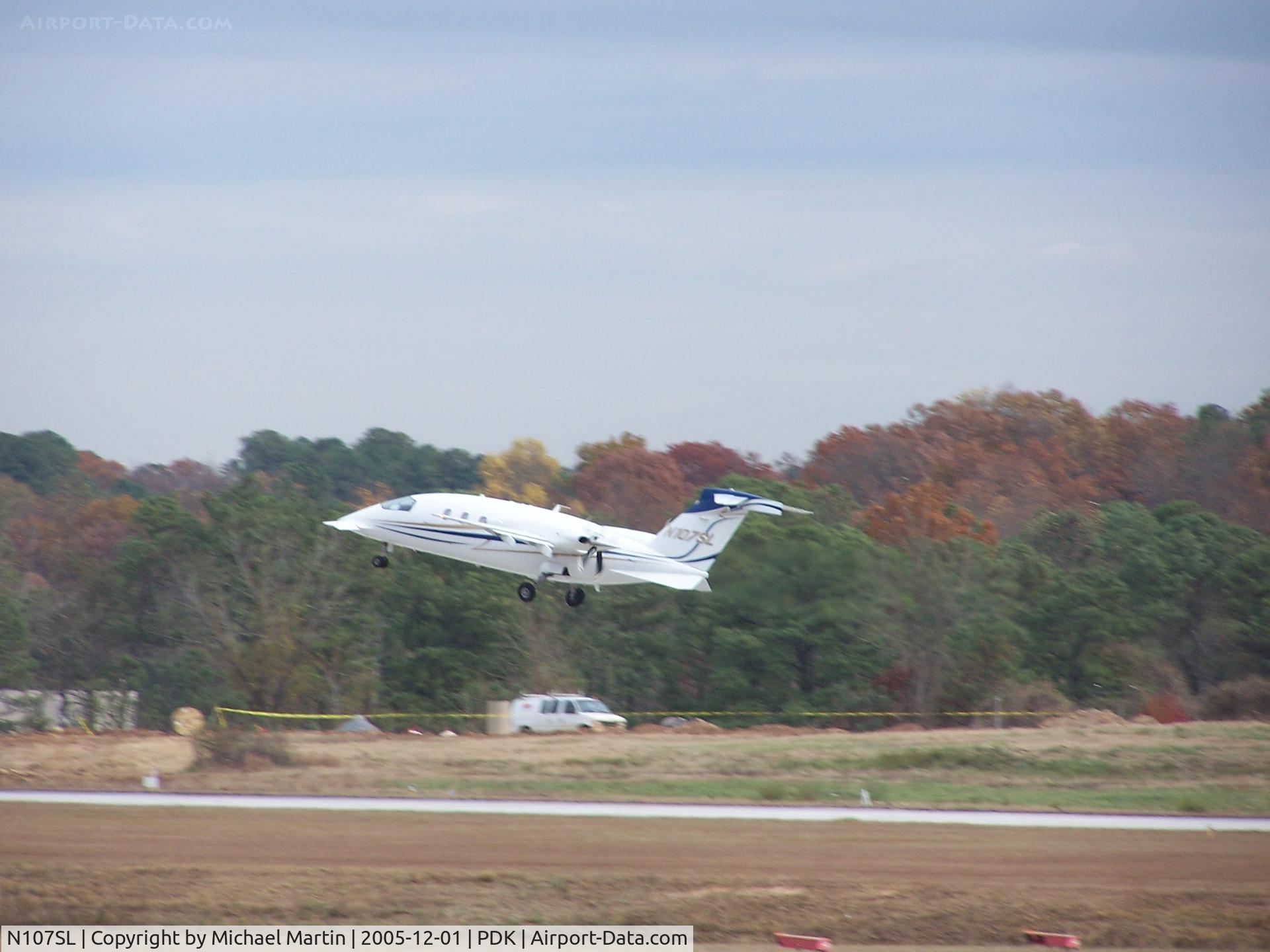 N107SL, 2003 Piaggio P-180 Avanti C/N 1073, Takeoff from 2L