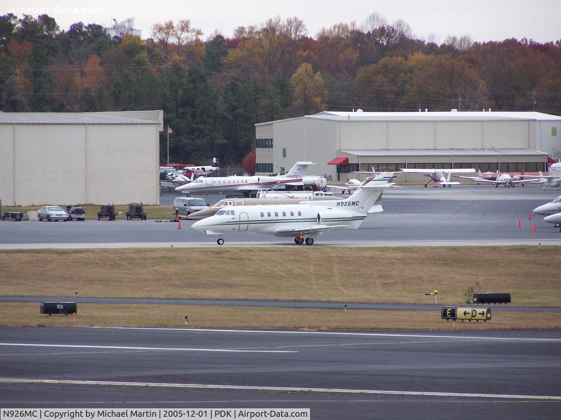 N926MC, 1978 Hawker Siddeley HS.125 Series 700A C/N 257021, Taxing to Epps Air Service