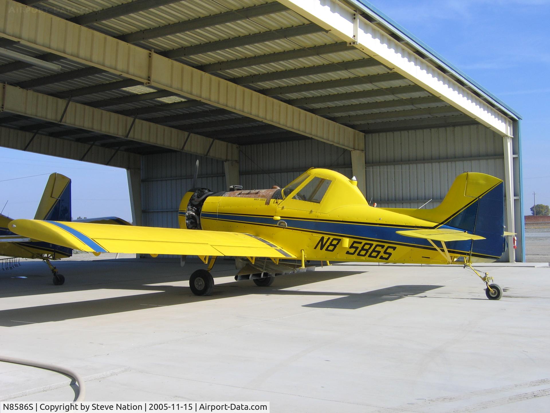 N8586S, 1978 Air Tractor Inc AT-301 C/N 301-0152, Blair Air Service 1978 Air Tractor AT-301 (as duster) south of Lemoore, CA