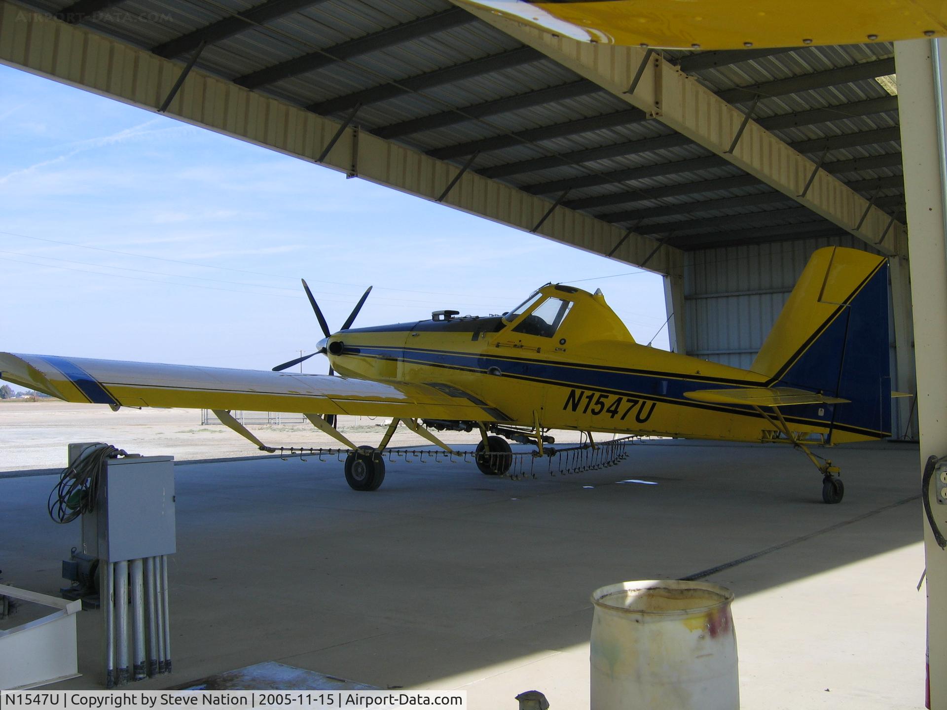 N1547U, 1992 Air Tractor Inc AT-502A C/N 502A-0183, Blair Air Service 1992 Air Tractor AT-502A (as sprayer) south of Lemoore, CA