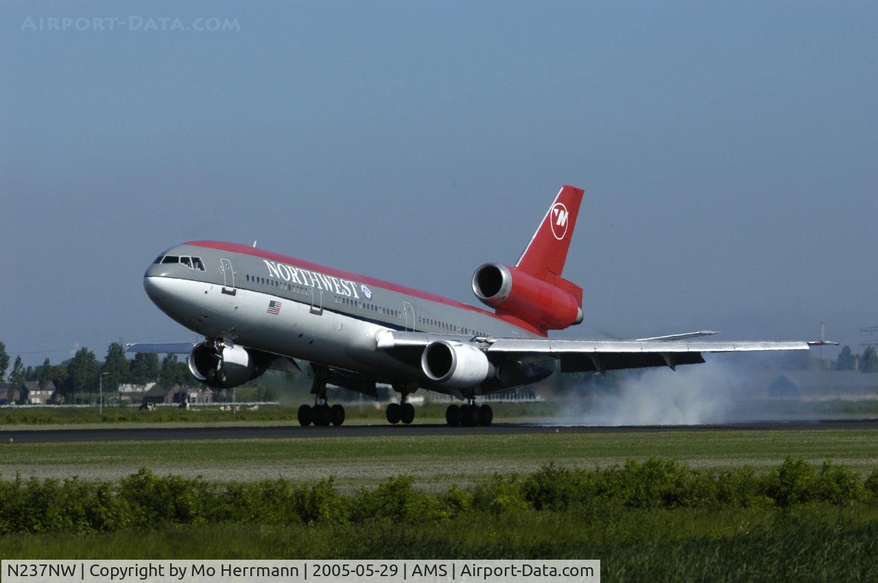 N237NW, 1982 McDonnell Douglas DC-10-30 C/N 47844, Amsterdam Schiphol, Polderbaan