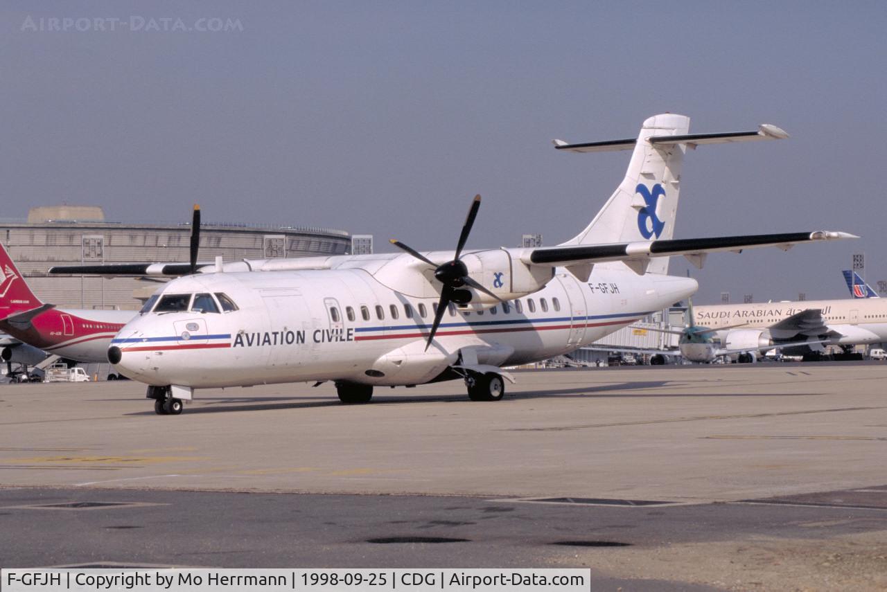 F-GFJH, 1987 ATR 42-300 C/N 049, Aviation Civile at Paris Charles de Gaulle