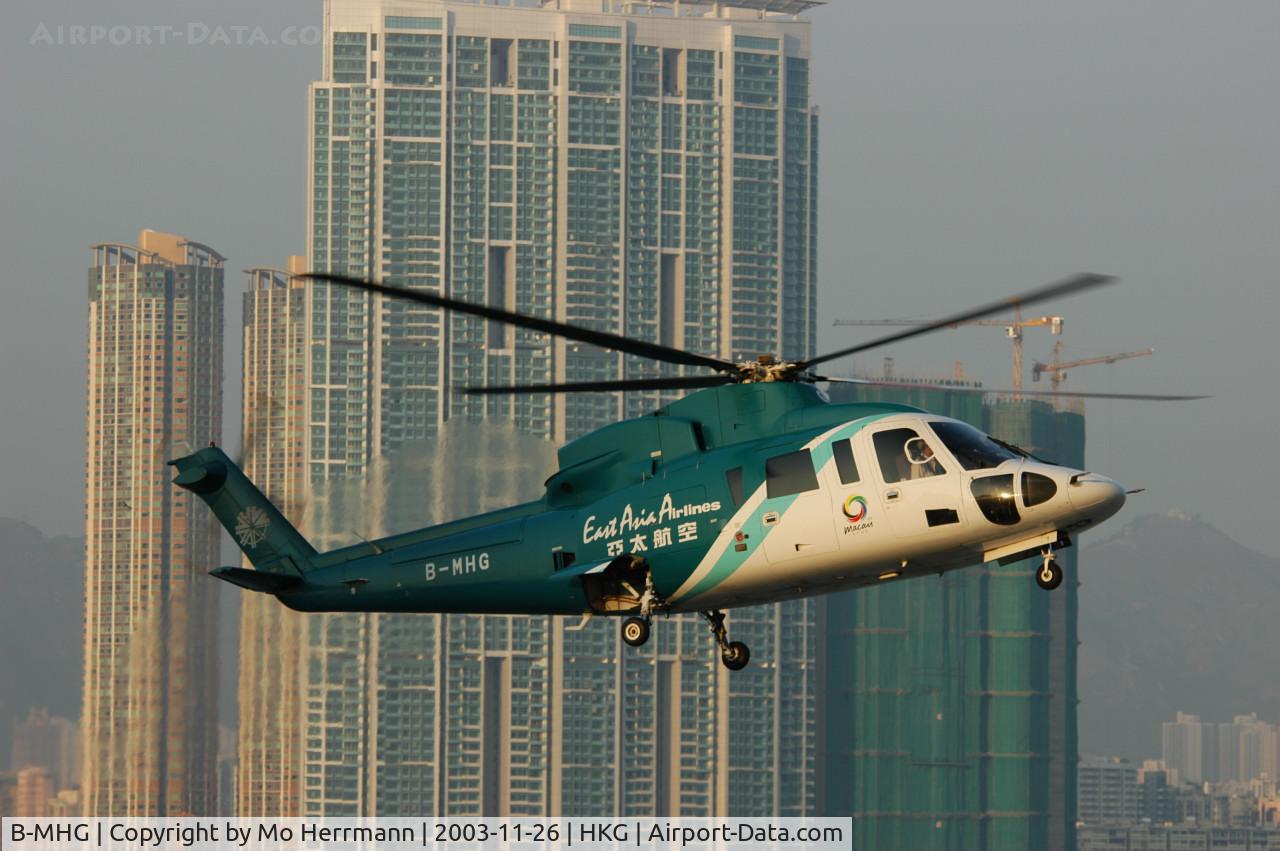 B-MHG, 1997 Sikorsky S-76B C/N 760465, East Asia Airlines operates Sikorsky Helicopters between the two financial places Hong Kong and Macau