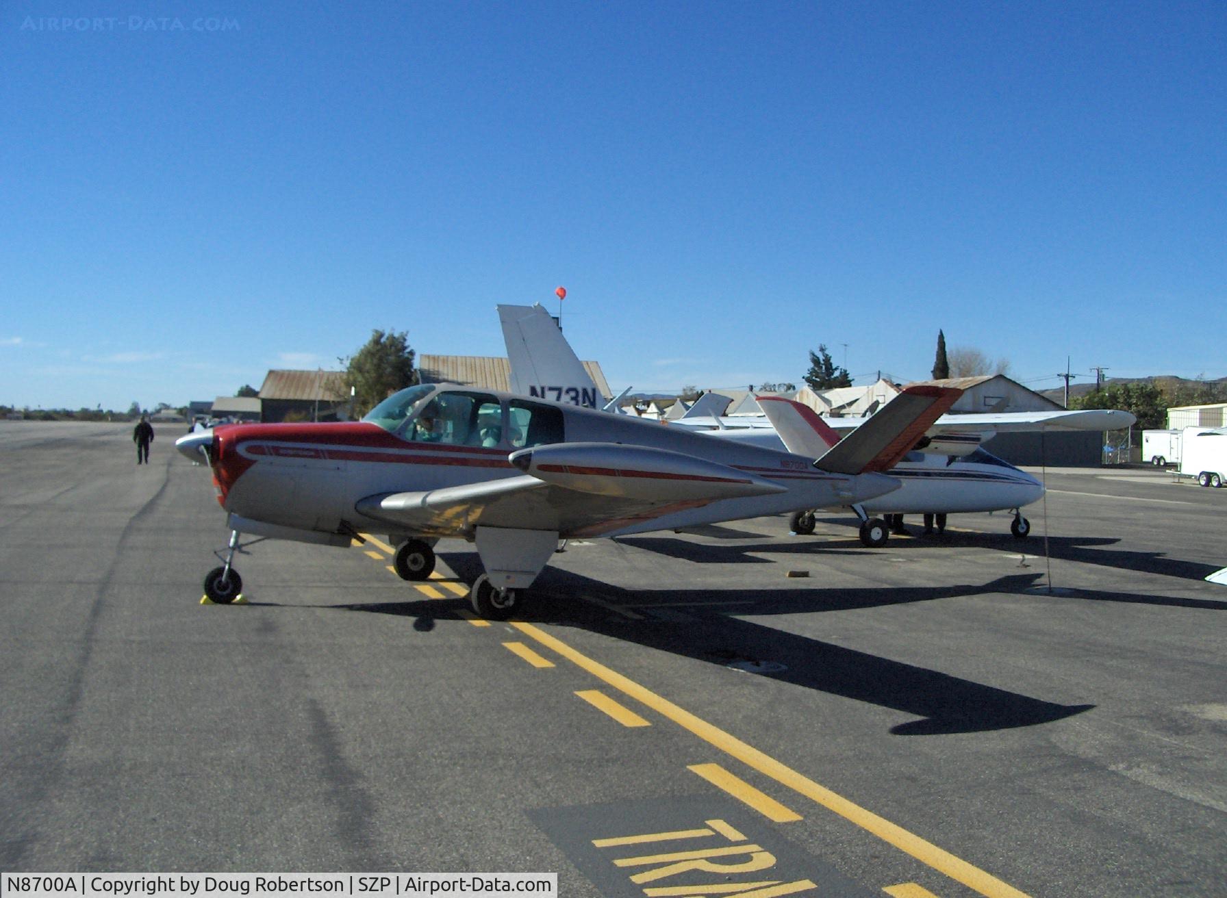 N8700A, 1949 Beech A35 Bonanza C/N D-2110, 1949 Beech A35 BONANZA Continental E-185, Tip tanks