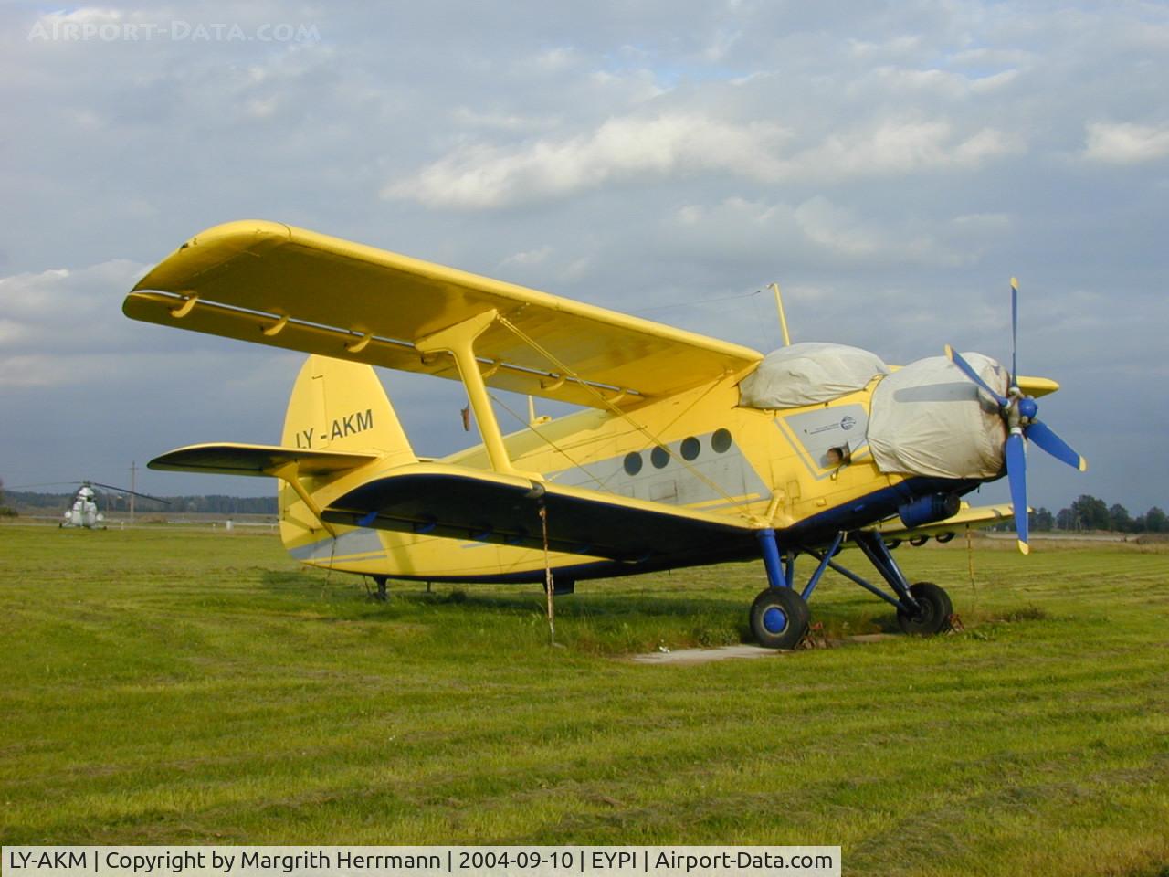 LY-AKM, Antonov An-2 C/N 1G85-44, Antonov 2 at Istra