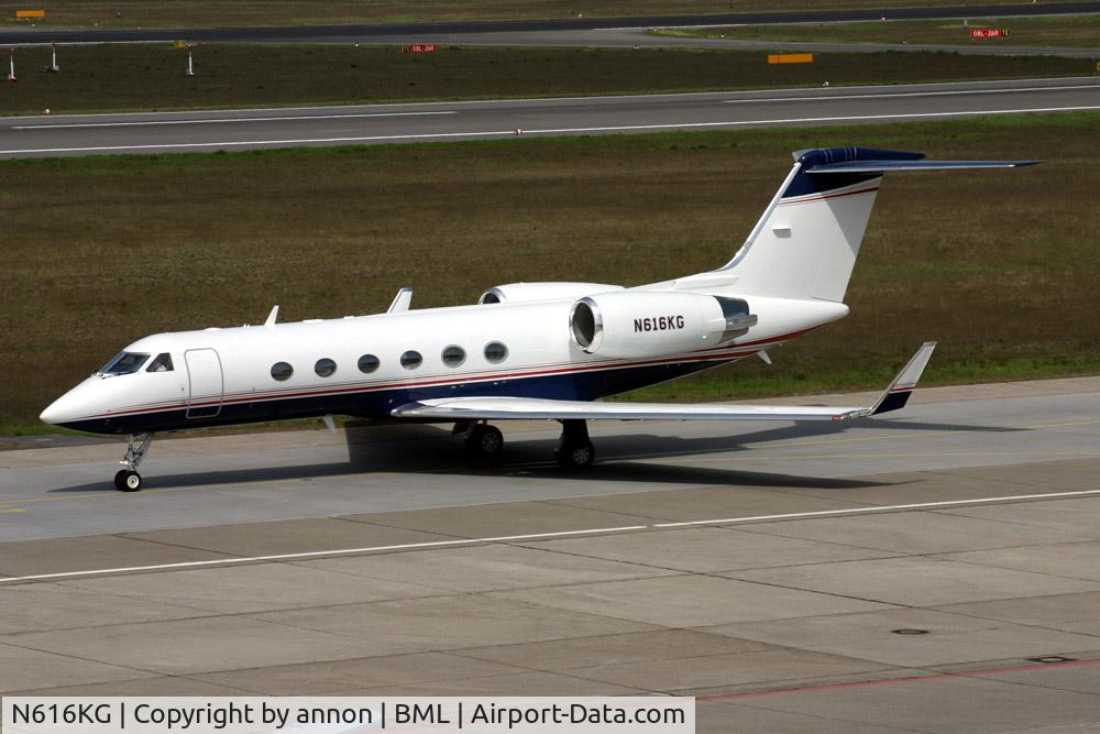 N616KG, 2004 Gulfstream Aerospace G-IV C/N 1534, Airkraft One