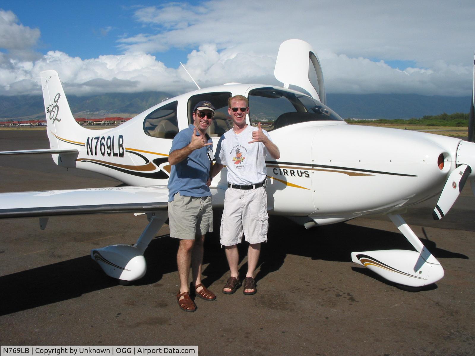 N769LB, 2004 Cirrus SR22 G2 C/N 0871, Cirrus at Kahulu