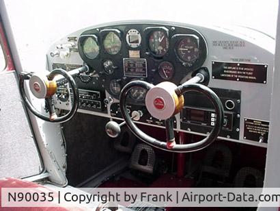 N90035, 1946 Cessna 140 C/N 9093, Panel