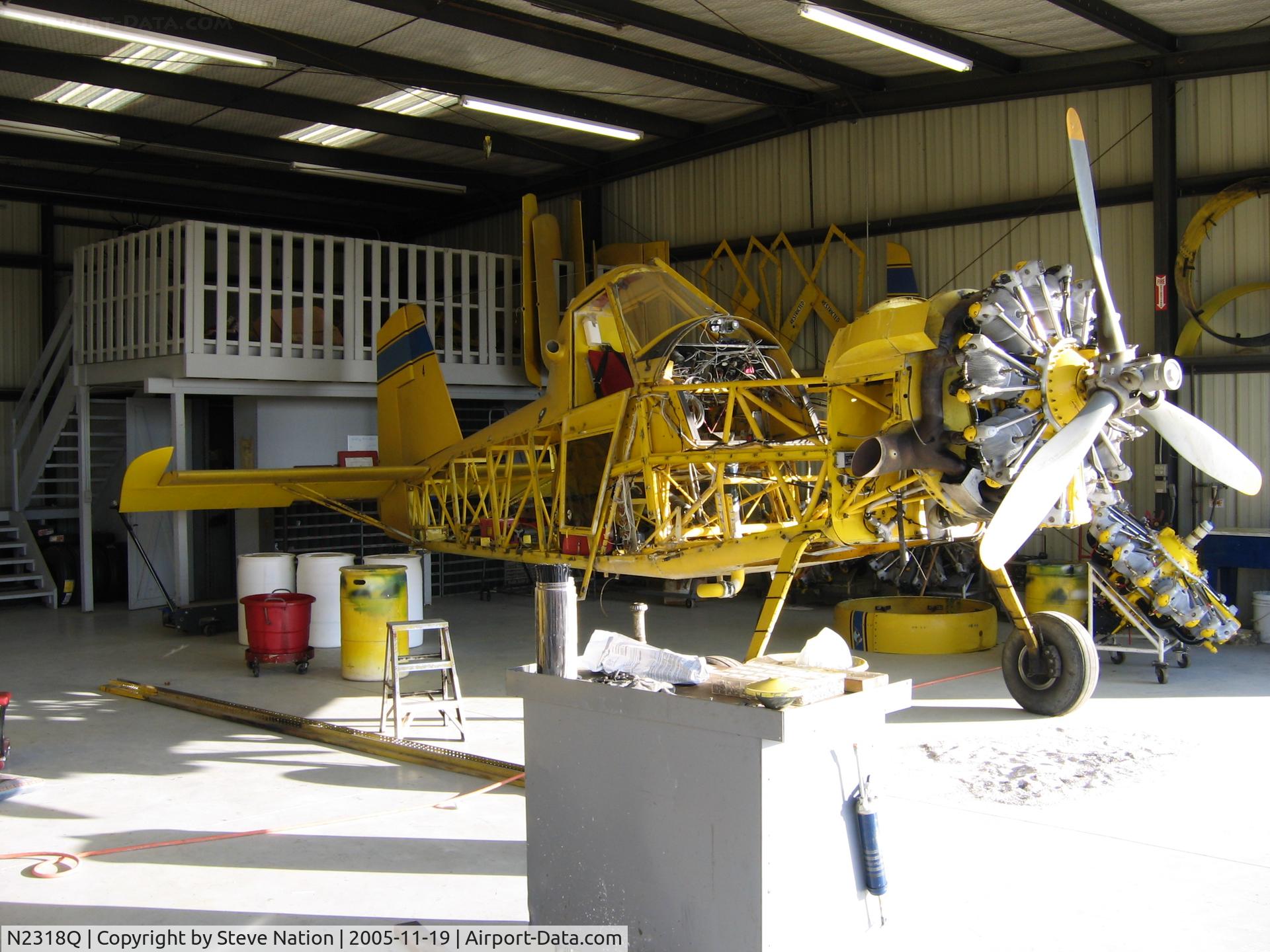 N2318Q, 1981 Air Tractor Inc AT-301 C/N 301-0365, Spain Air 1981 Air Tractor AT-301 undergoing winter maintenance near South Dos Palos, CA (Fleet #3)