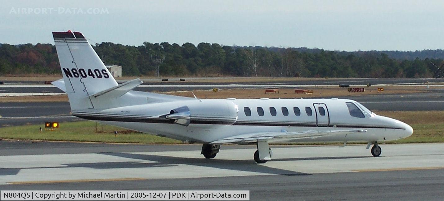 N804QS, 2002 Cessna 560 C/N 560-0610, Taxing to Runway 2R