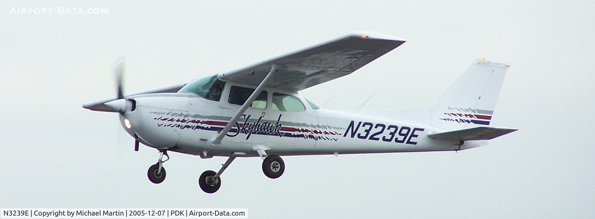 N3239E, 1978 Cessna 172N C/N 17271478, Aviation Atlanta student in flight
