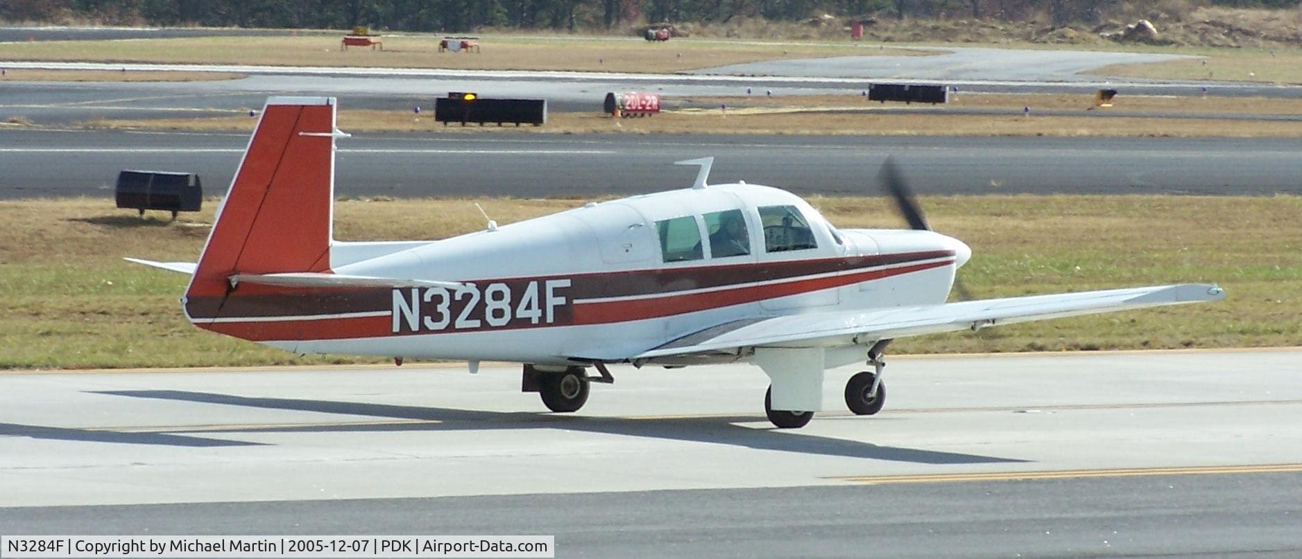 N3284F, 1967 Mooney M20F Executive C/N 670377, Taxing to Runway 2R
