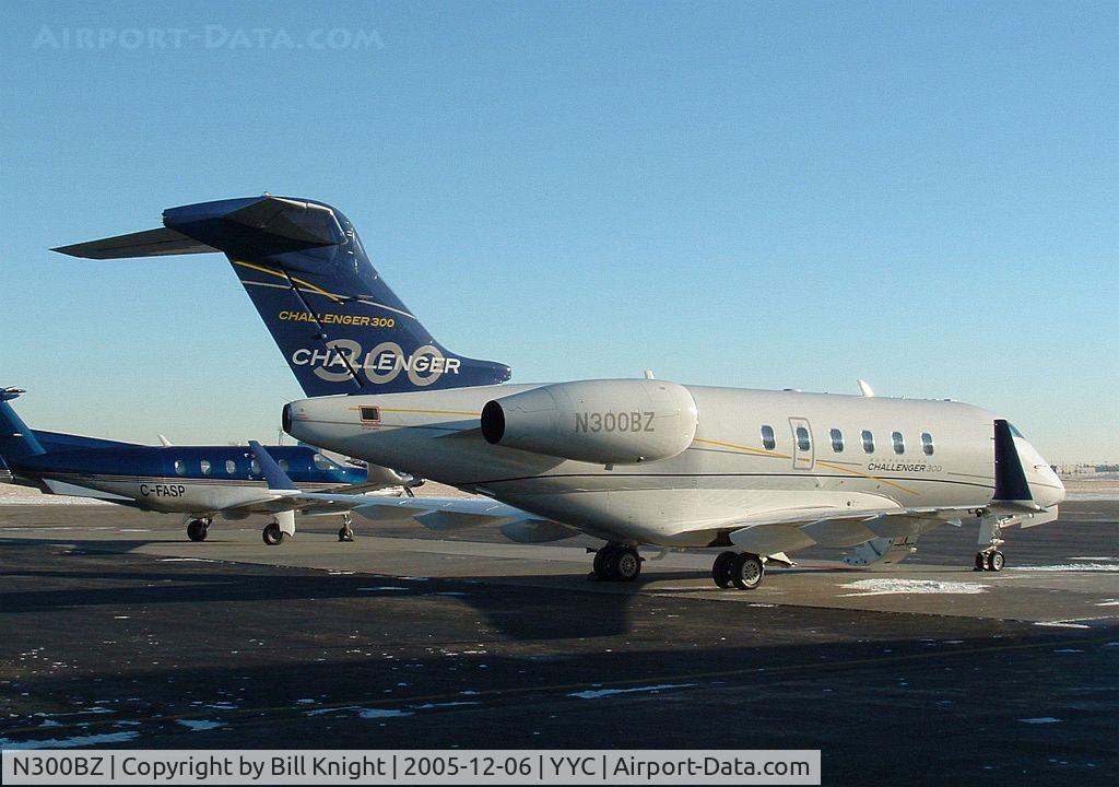 N300BZ, 2004 Bombardier Challenger 300 (BD-100-1A10) C/N 20030, -20Celsius and the door open?