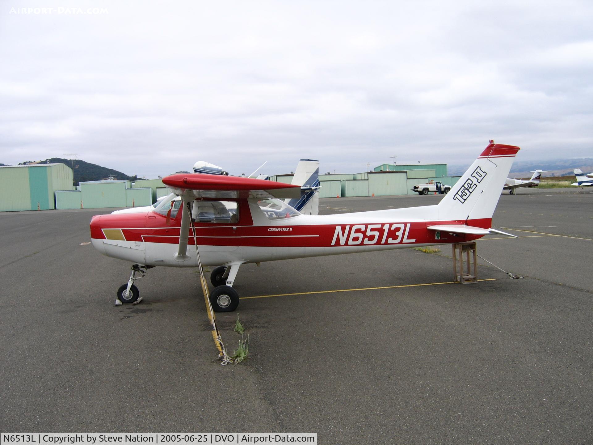 N6513L, 1980 Cessna 152 C/N 15284426, 1980 Cessna 152 sans prop at Gnoss Field, CA