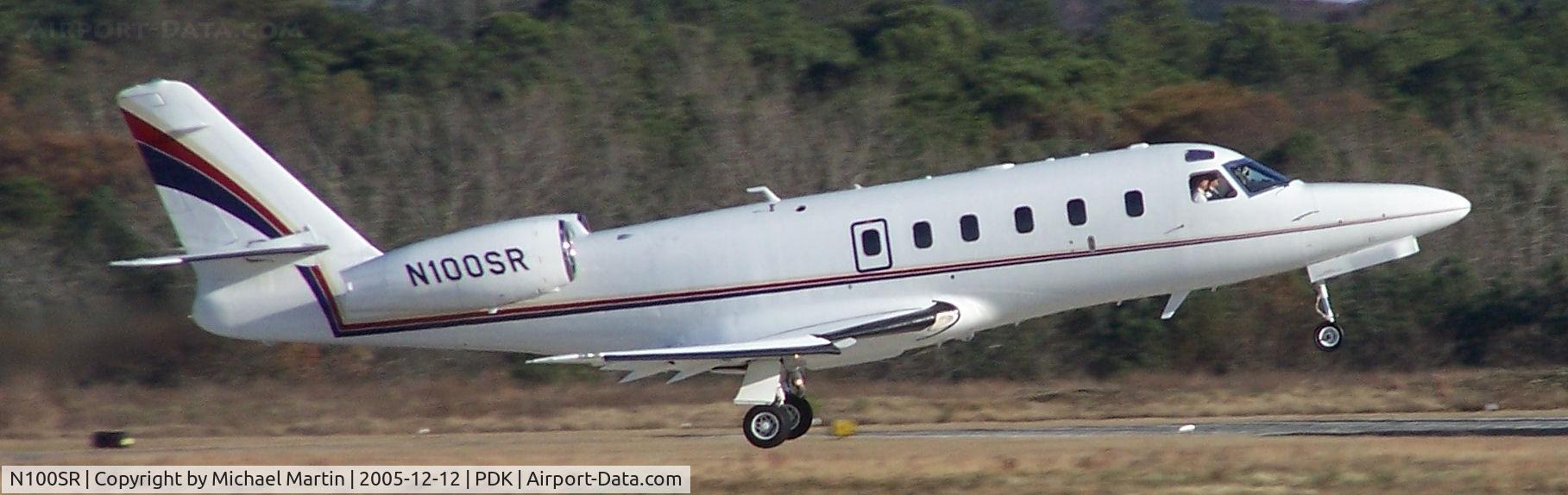 N100SR, 1989 Israel Aircraft Industries IAI-1125 Westwind Astra C/N 037, Takeoff from 20L