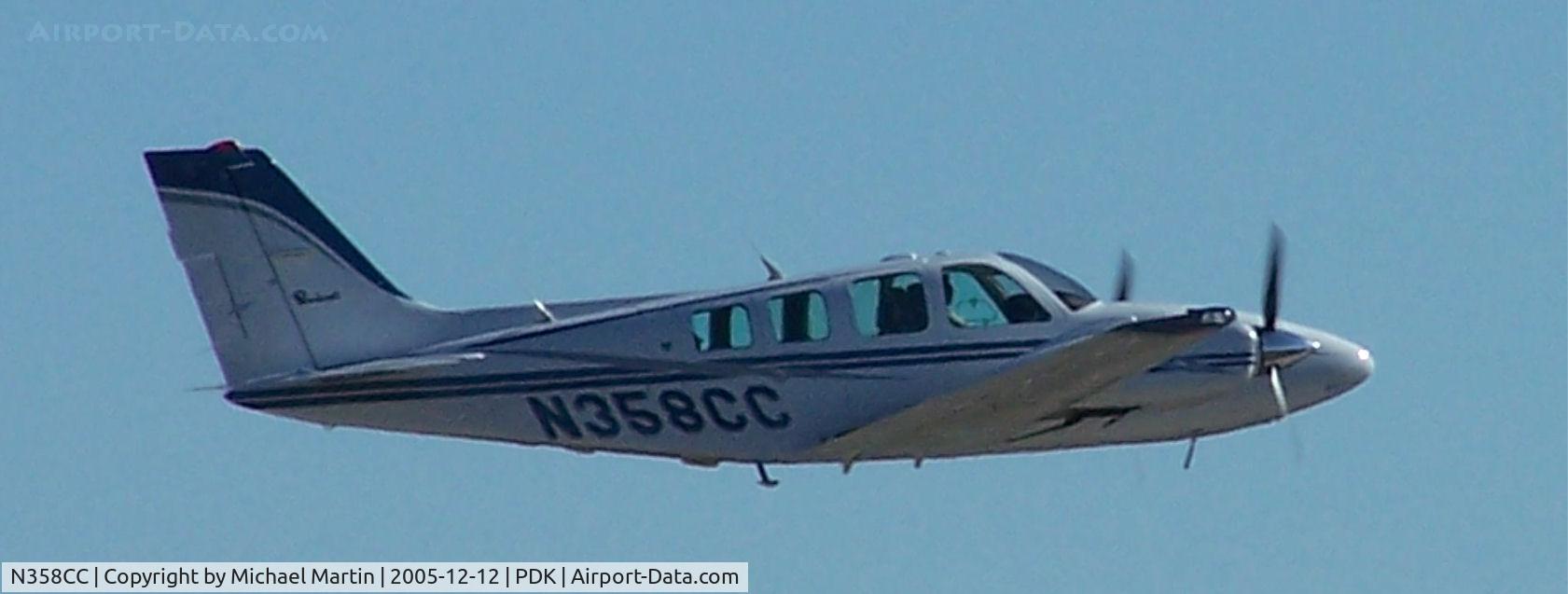 N358CC, 1987 Beech 58 Baron C/N TH-1519, N358CC in flight.