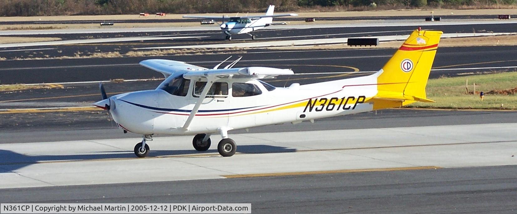 N361CP, 2001 Cessna 172S C/N 172S8840, Taxing back from flight