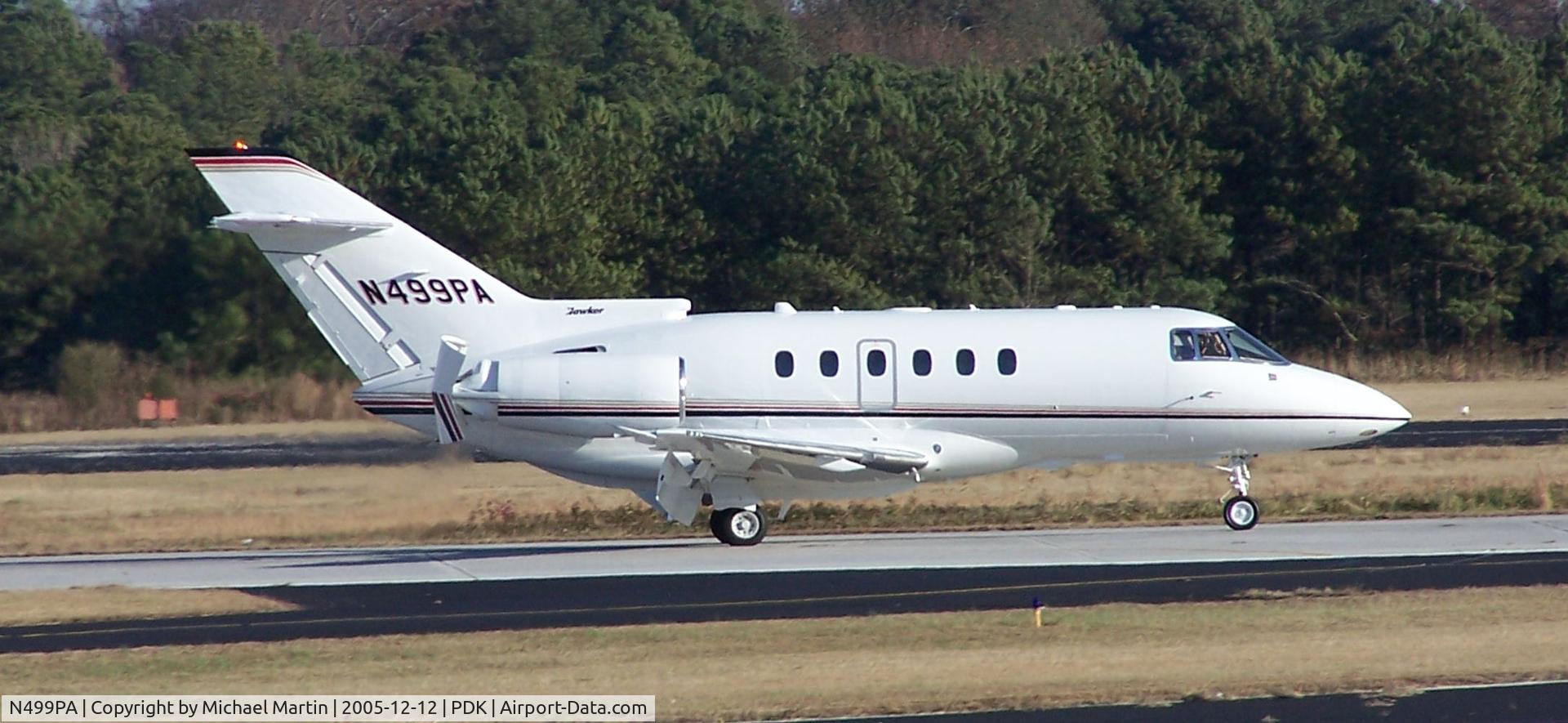 N499PA, 2005 Raytheon Hawker 800XP C/N 258739, Landing PDK on 20L