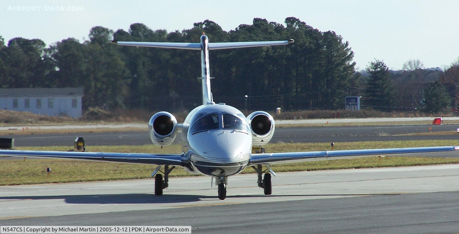 N547CS, 2005 Cessna 560XL Citation XLS C/N 560-5542, Head on view