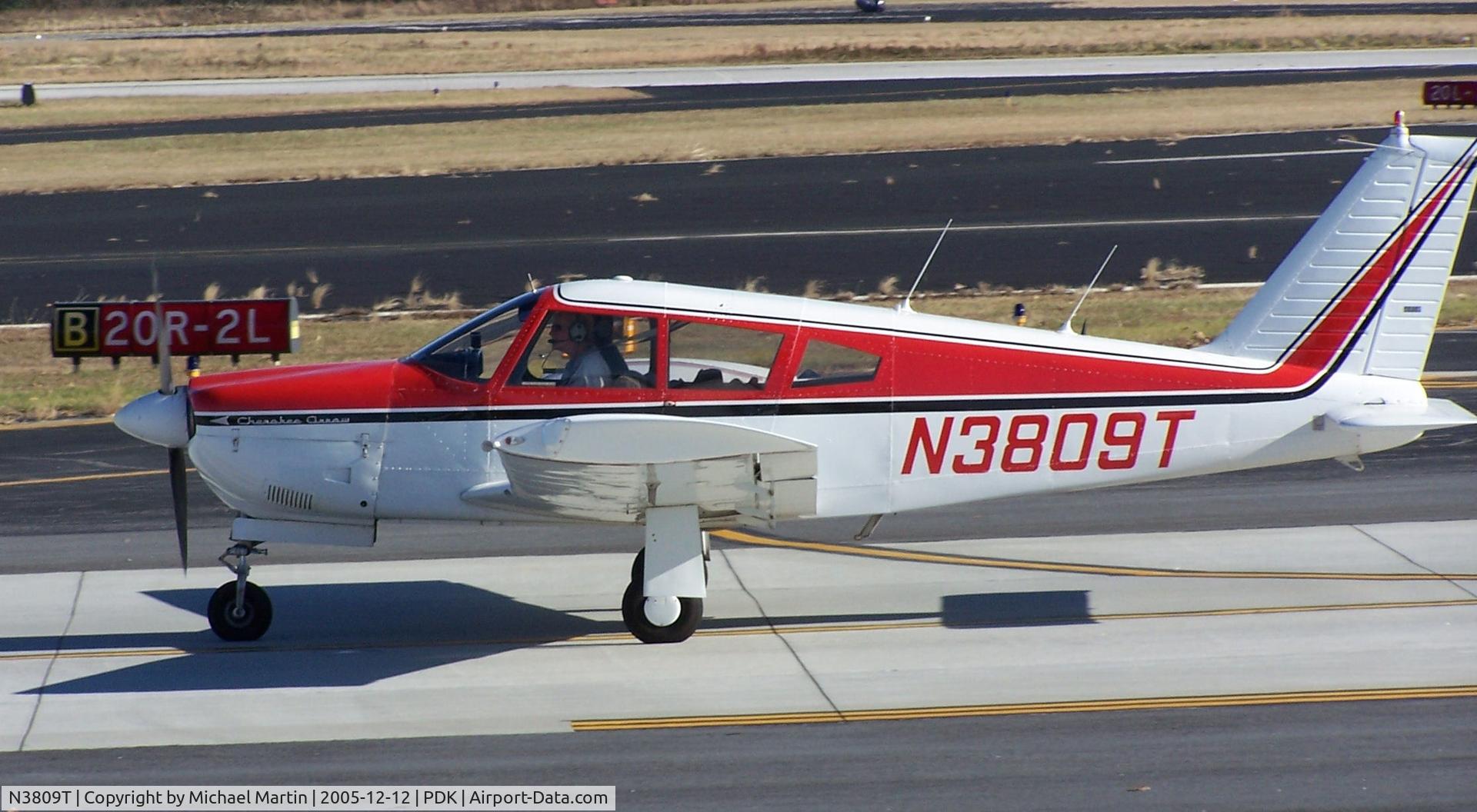 N3809T, 1967 Piper PA-28R-180 Cherokee Arrow C/N 28R-30124, Taxing back from flight