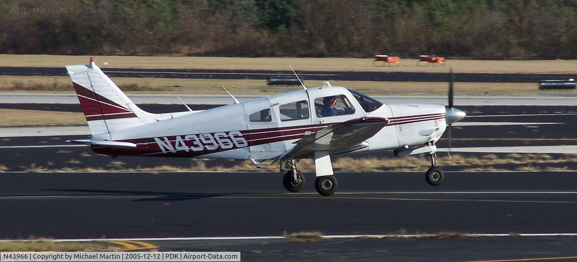 N43966, Piper PA-28R-201 Cherokee Arrow III C/N 28R-7737139, Student Pilot doing touch and go's