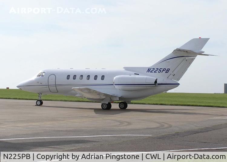 N225PB, 2001 Raytheon Hawker 800XP C/N 258558, Raytheon Hawker 800 business jet (previously type descriptions BAe 125 and BAe 800XP) at Cardiff (Rhoose) Airport, Cardiff, Wales, September 2004