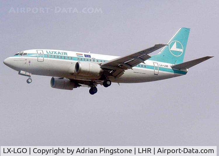 LX-LGO, 1992 Boeing 737-5C9 C/N 26438, Luxair Boeing 737-500 on the approach to London (Heathrow) Airport in Sept 2003