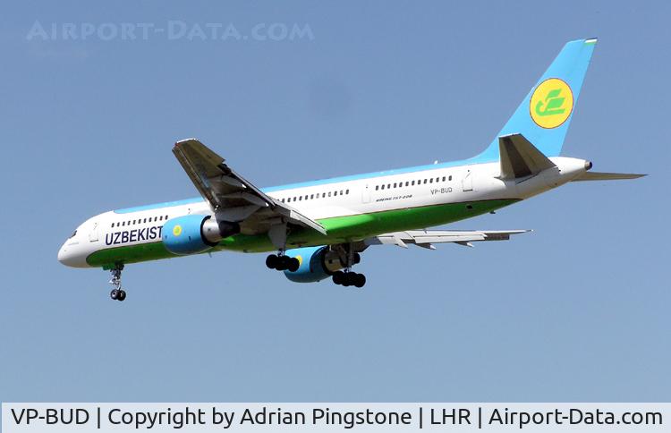VP-BUD, 1999 Boeing 757-23P C/N 30061, Uzbekistan Airways Boeing 757-200 (VP-BUD) landing at London (Heathrow) Airport in August 2004